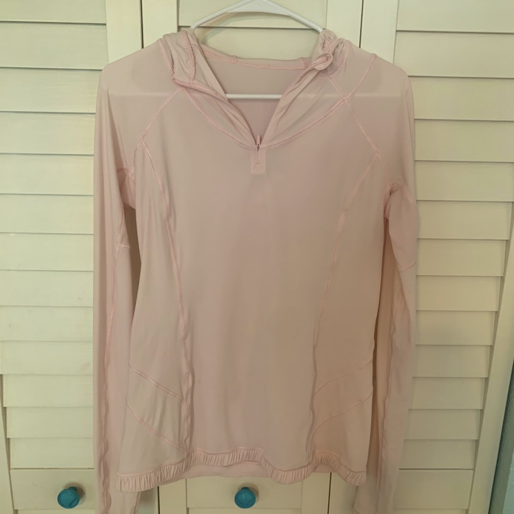 Lululemon Top Light  Pink Hooded Size Small Woman’s